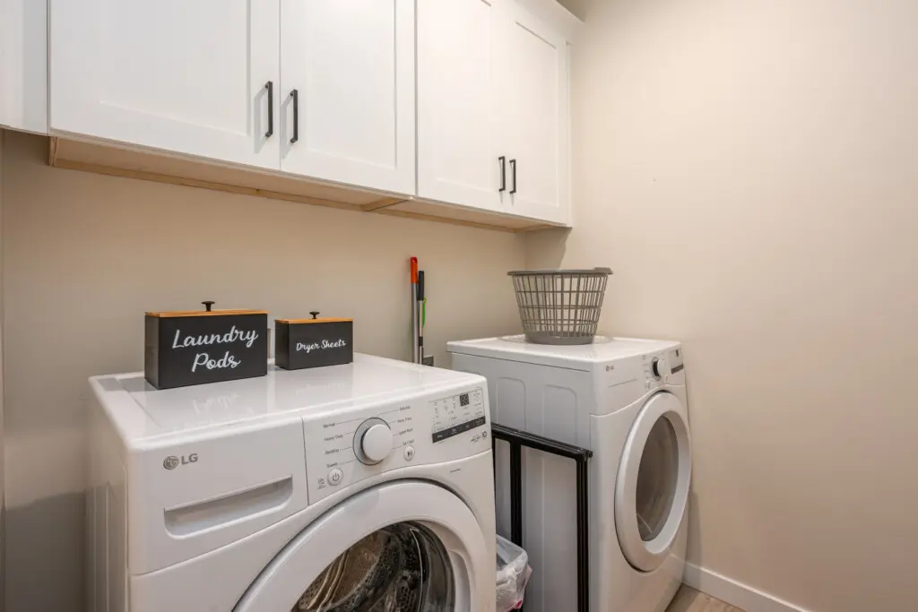 125482 414904 6 J4REpGz0fdFy6wHhT7wgw0GOmpIYyQfvSIoIVy5oU 69178ca9a4731.jpg